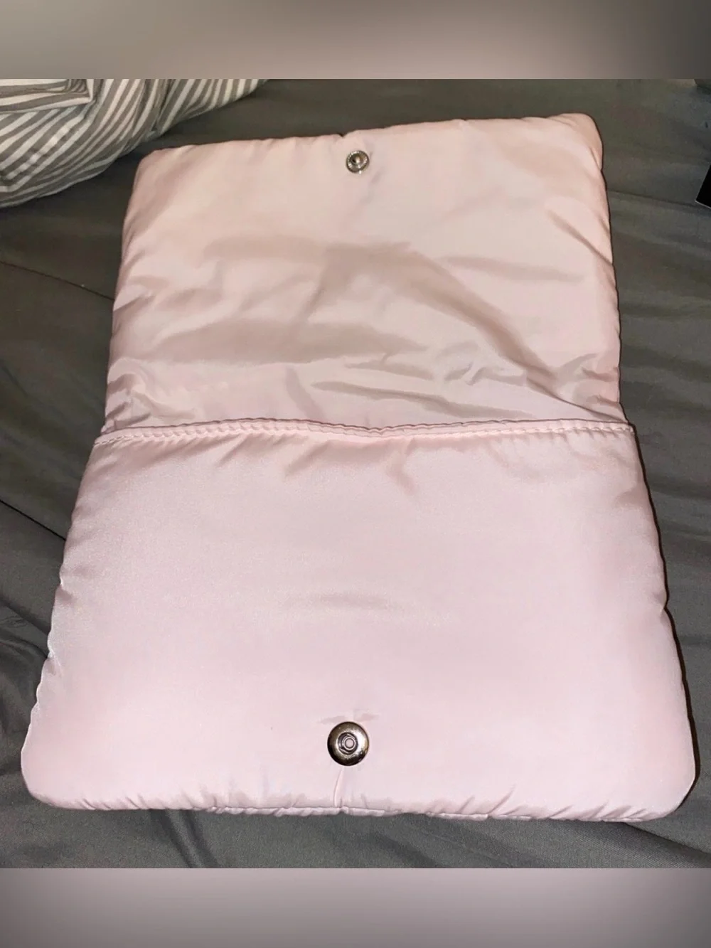 Dior Beauty✨🤍🩷 GWP Light Pink Cosmetic Pouch with Silver CD Logo